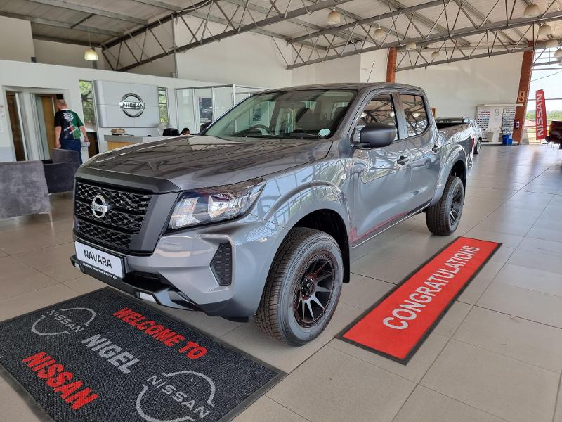 Nissan 2.5D Se Plus D Cab 4X2 At for Sale in South Africa