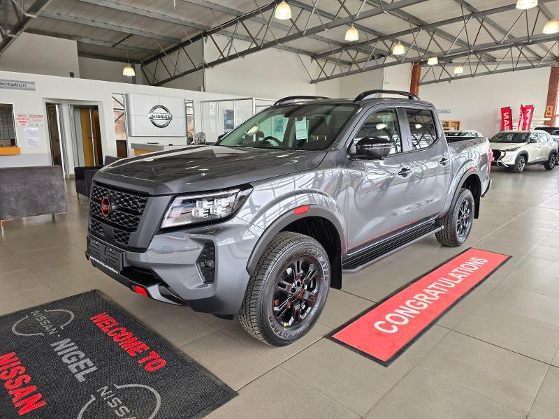 Nissan 2.5D Pro-2X D Cab 4X2 At for Sale in South Africa