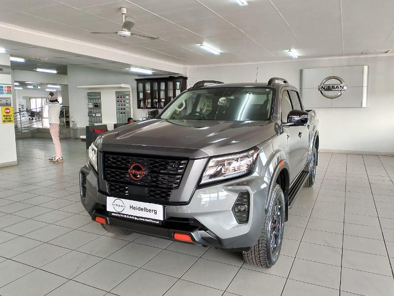 Nissan 2.5D Pro-2X D Cab 4X2 At for Sale in South Africa