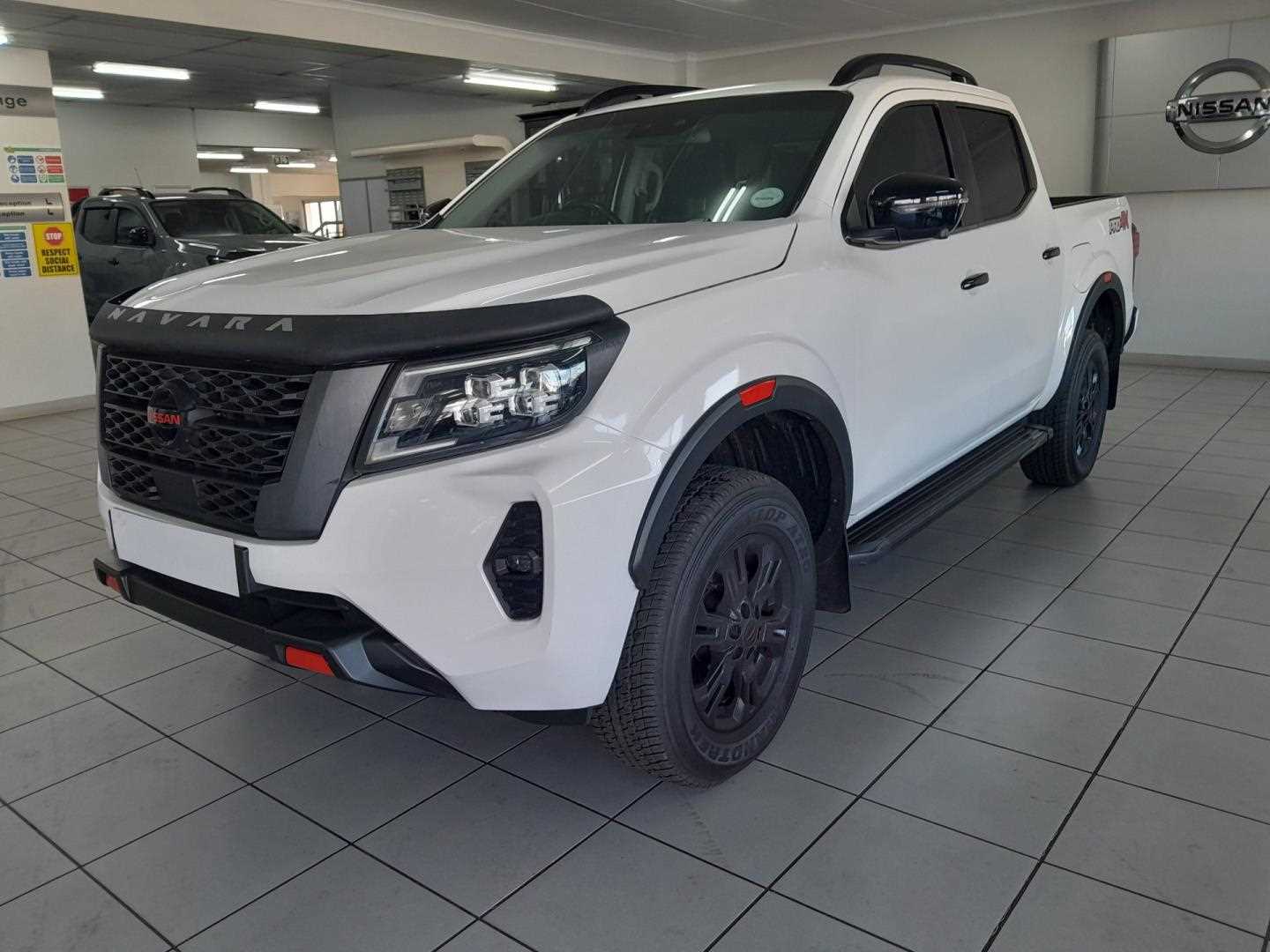 Nissan NAVARA 2.5DDTi PRO-4X 4X4 A/T D/C P/U for Sale in South Africa
