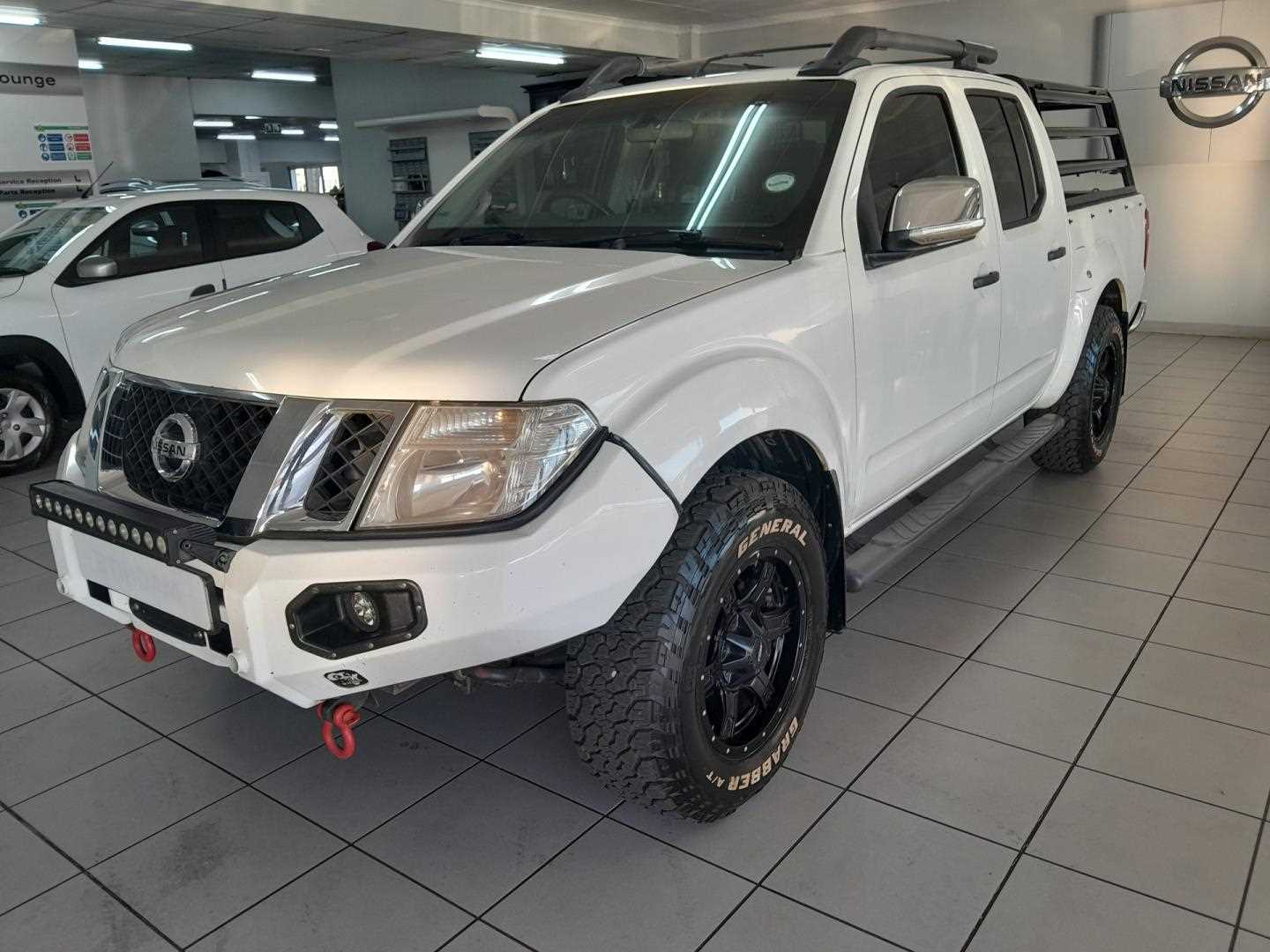 Nissan NAVARA 2.5 dCi LE P/U D/C for Sale in South Africa