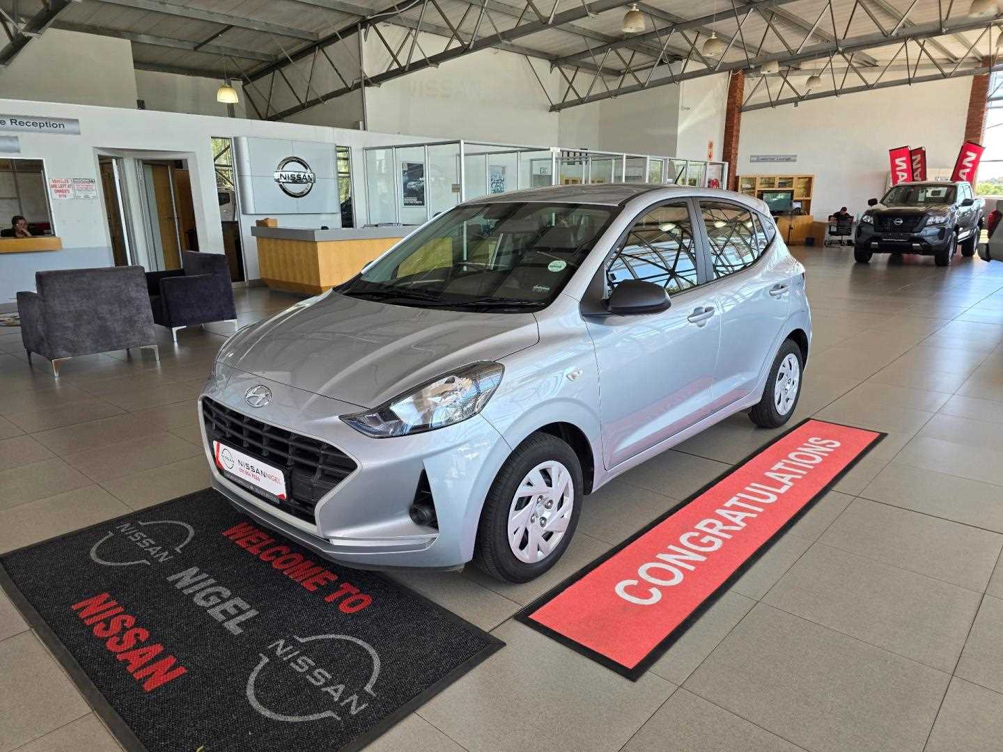 Hyundai GRAND i10 1.0 MOTION/PREMIUM for Sale in South Africa