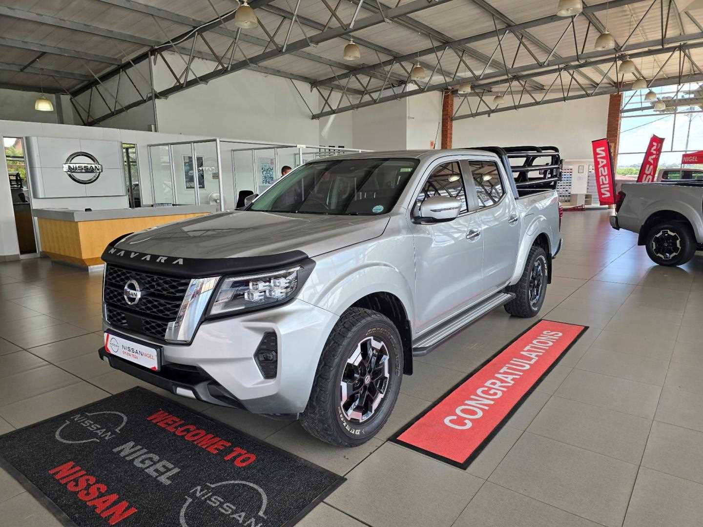 Nissan NAVARA 2.5DDTI LE/LE PLUS A/T D/C P/U for Sale in South Africa