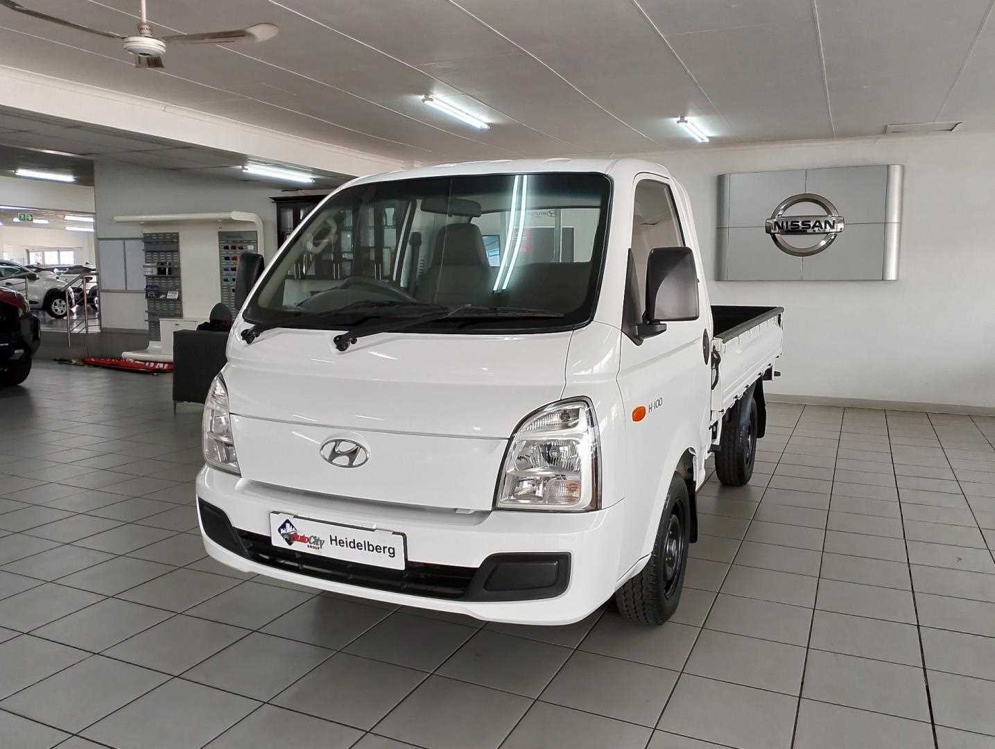 Hyundai H100 2.6D F/C D/S for Sale in South Africa