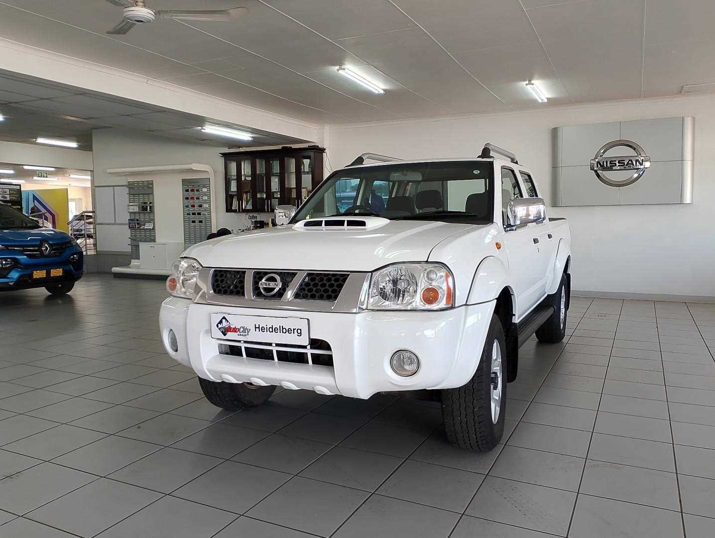 Nissan HARDBODY NP300 2.5 TDi 4X4 P/U D/C for Sale in South Africa