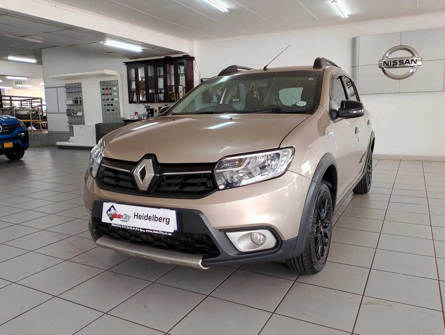 Renault SANDERO 900T STEPWAY PLUS/TECHROAD for Sale in South Africa