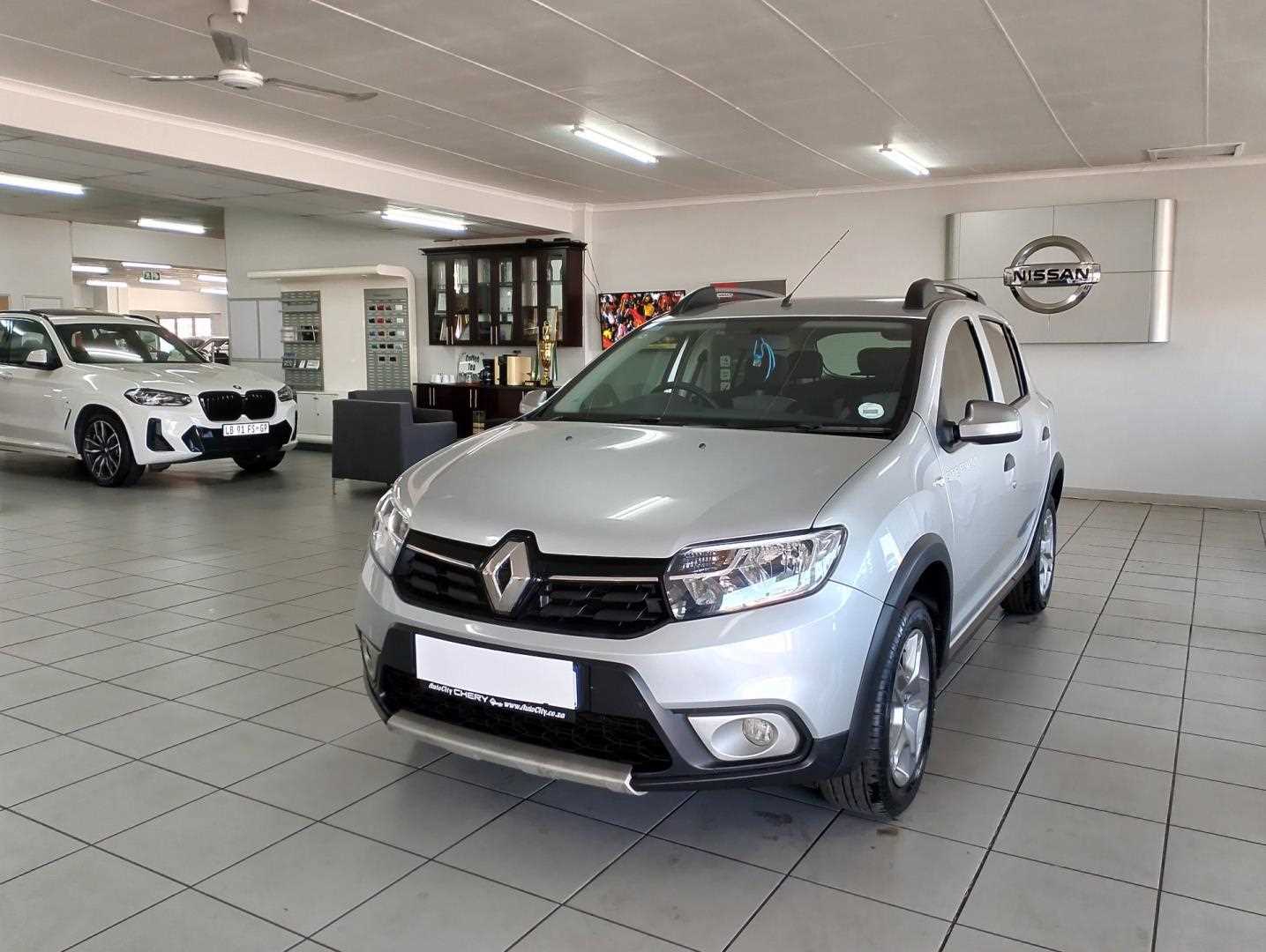 Renault SANDERO 900T STEPWAY EXPRESSION for Sale in South Africa