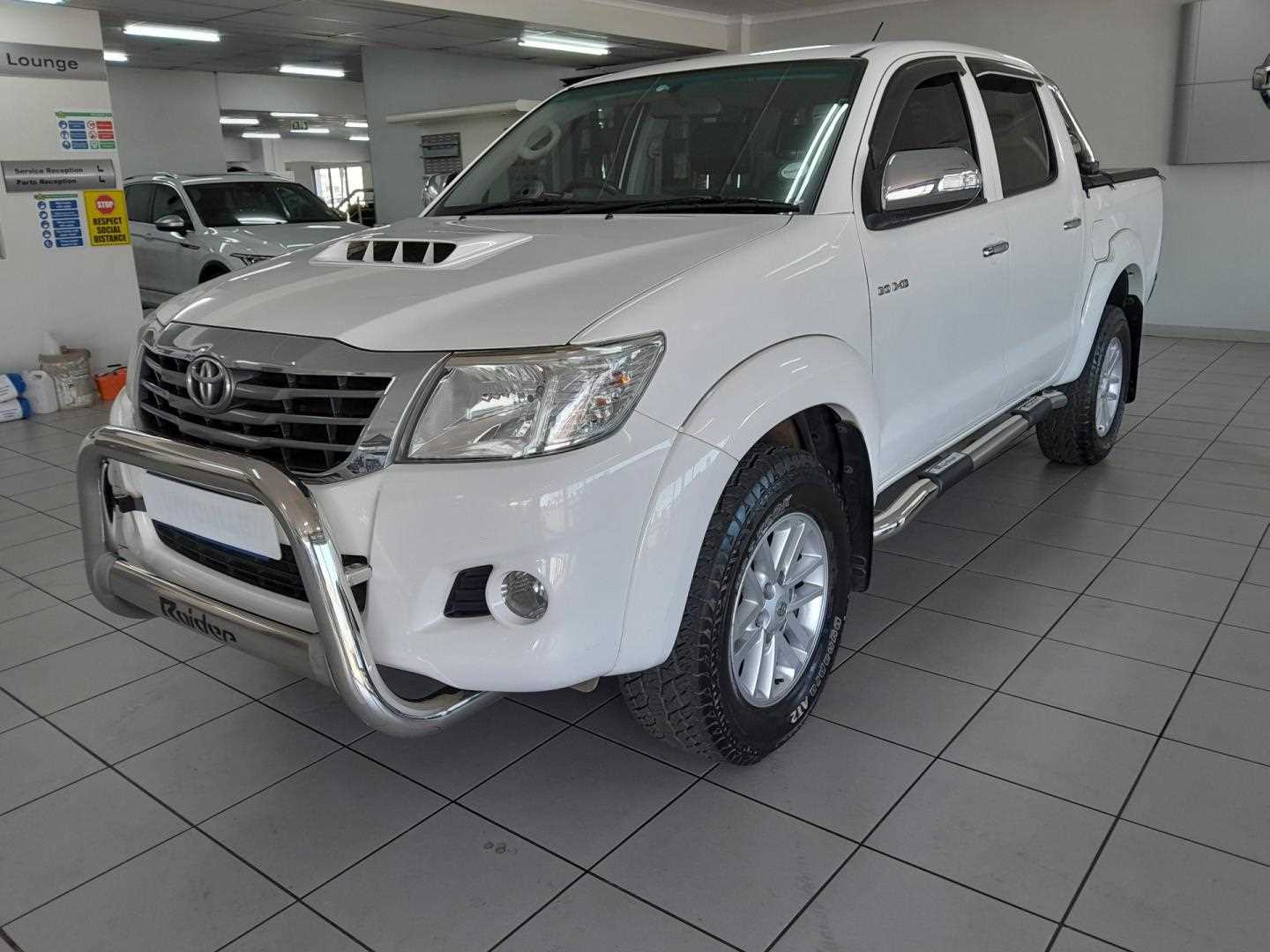 Toyota HILUX 3.0 D-4D RAIDER R/B P/U D/C for Sale in South Africa