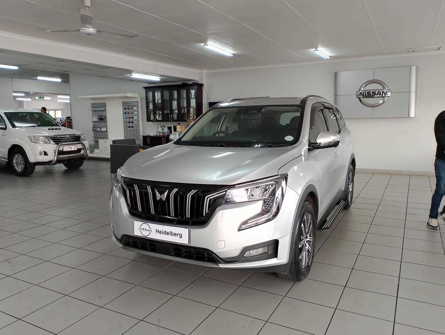 Mahindra XUV 700 2.0 AX7L A/T (7 SEATER) for Sale in South Africa