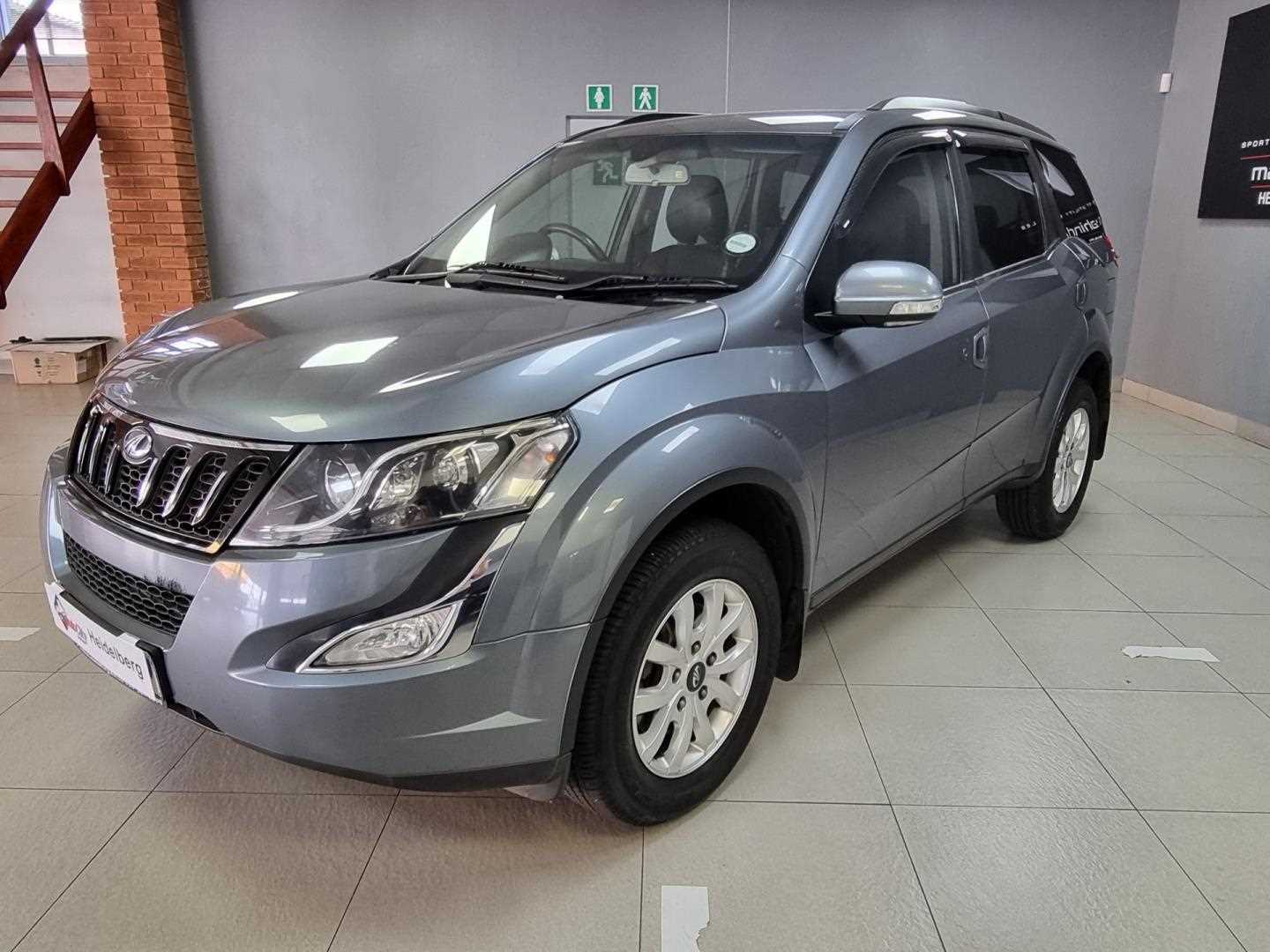 Mahindra XUV 500 2.2D (W8) mHawk 7 Seater Auto for sale - R 184 900 ...