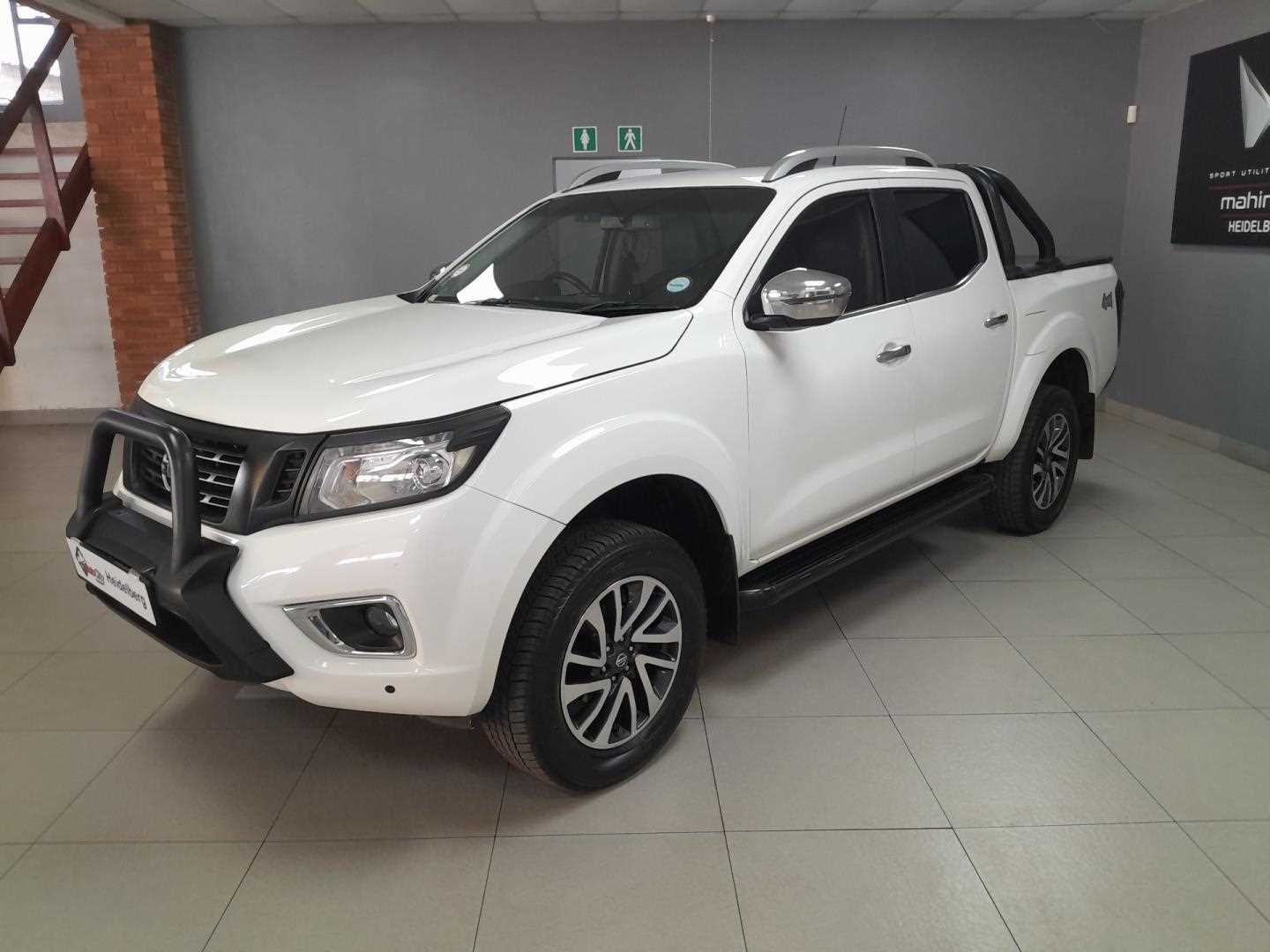 2017 Nissan Navara Diesel 2.3D LE 4X4 AT DC + Leather for sale - 338390