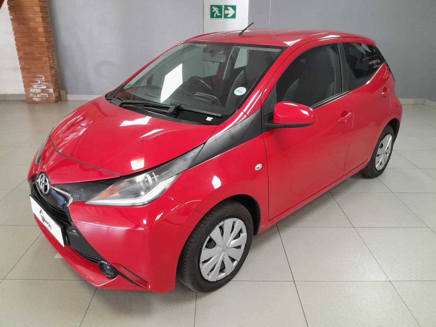 Toyota AYGO 1.0 (5DR) for Sale in South Africa