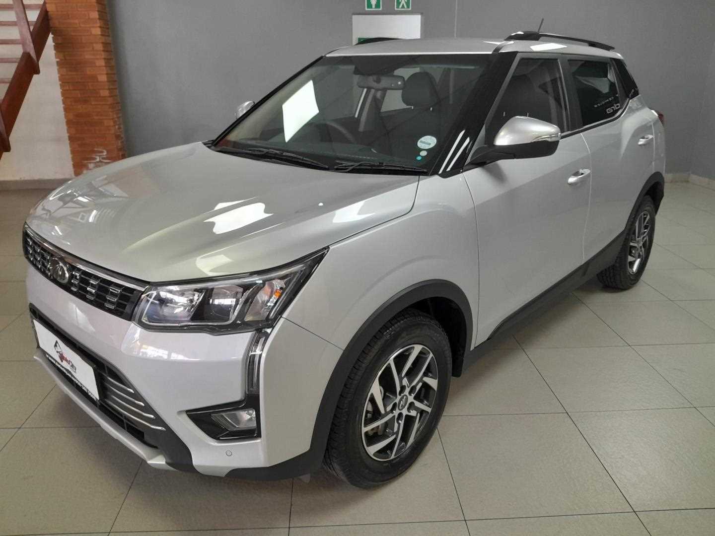 2024 Mahindra Xuv300 My22 1.2 W8 for sale - 339399