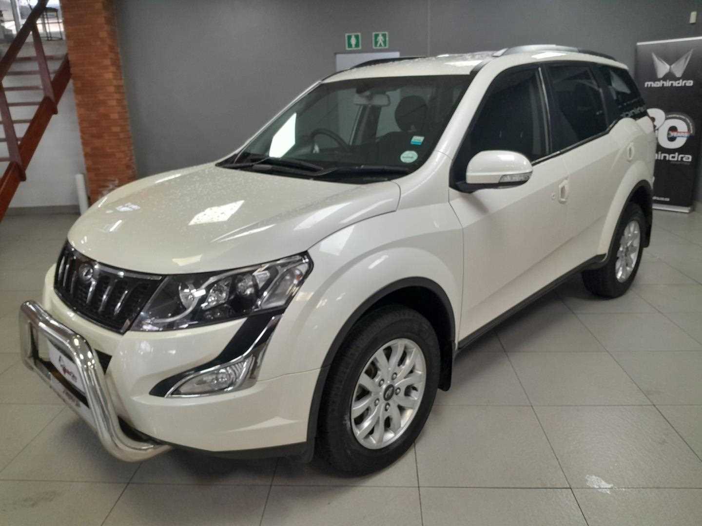 Mahindra XUV 500 2.2D MHAWK (W6) 7 SEAT for Sale in South Africa