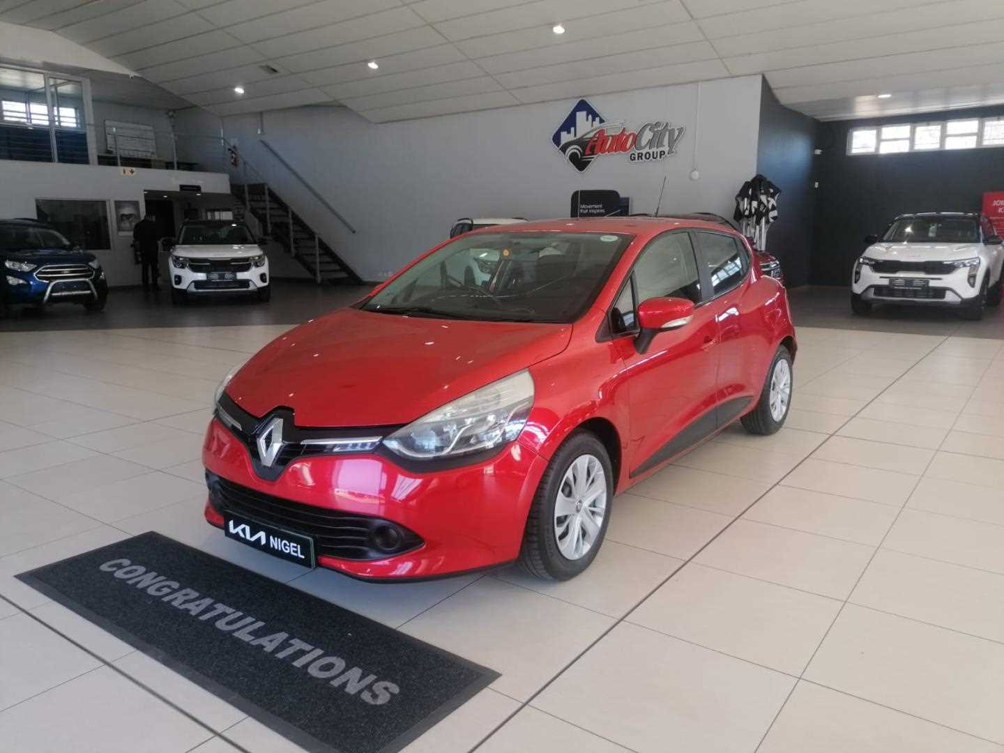 RENAULT CLIO IV 900T BLAZE LTD EDITION 5DR (66KW) for Sale in South Africa