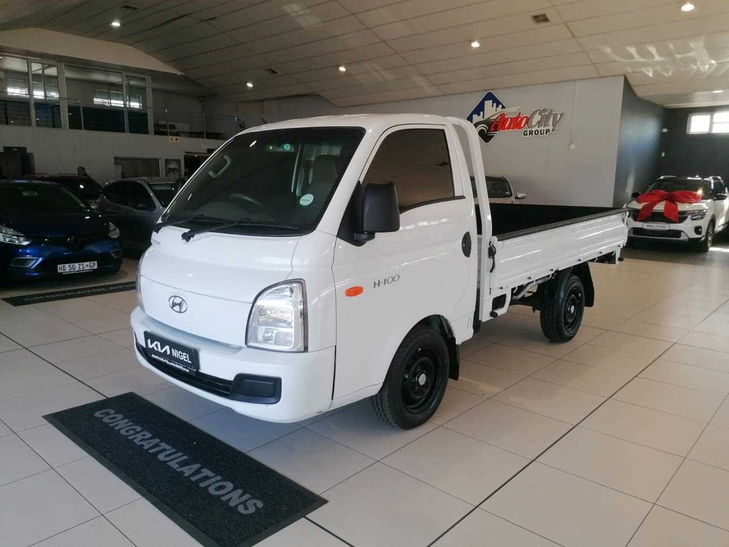 Hyundai H100 2.6D F/C D/S for Sale in South Africa