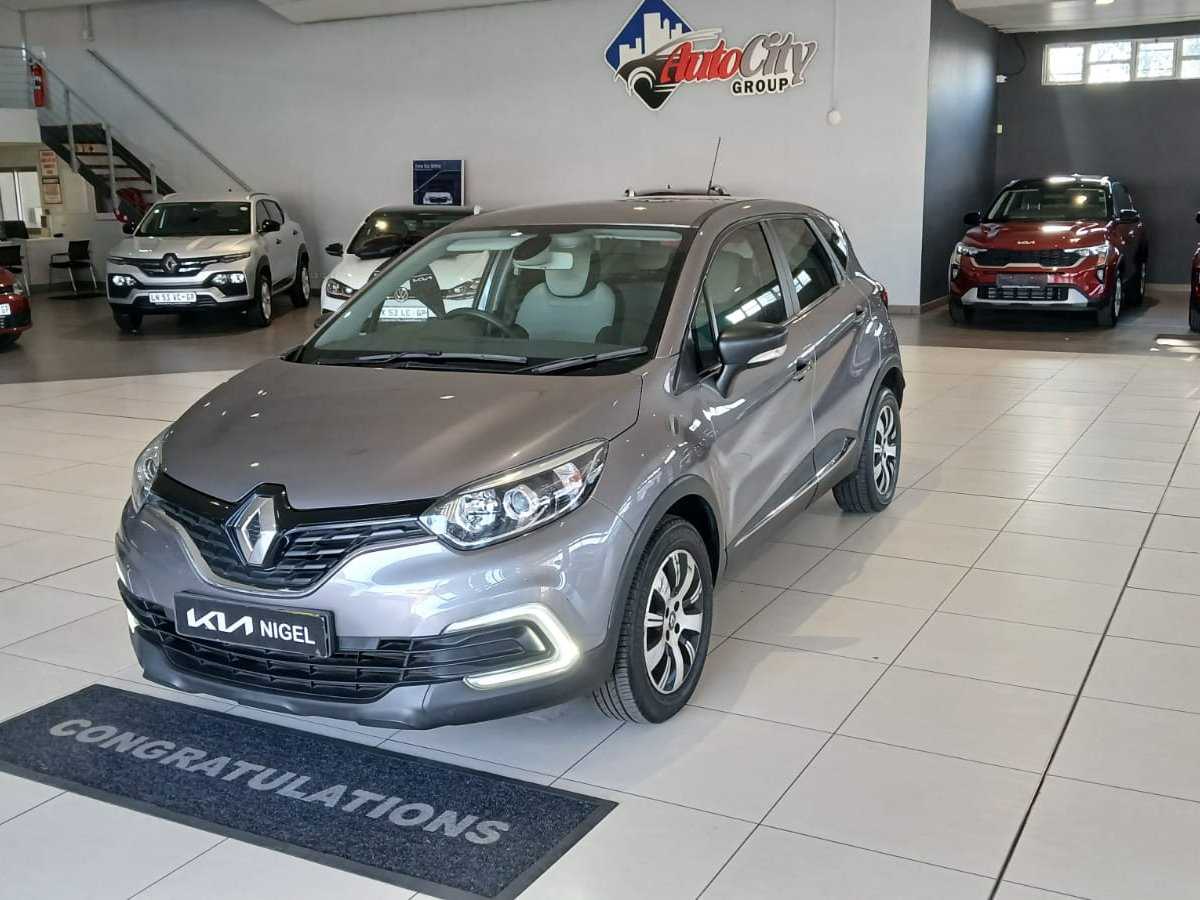 Renault CAPTUR 900T BLAZE 5DR (66KW) for Sale in South Africa