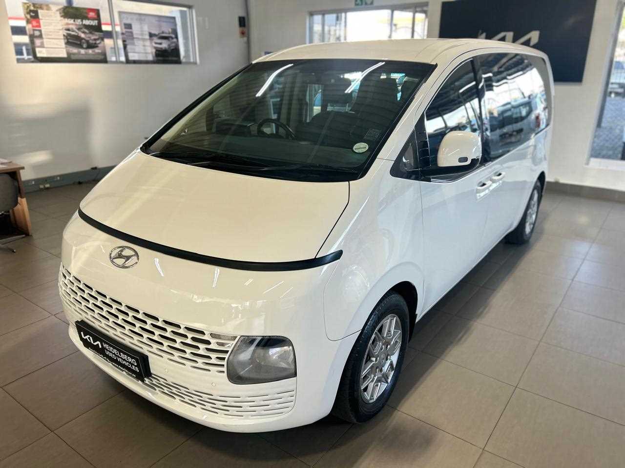 Hyundai STARIA 2.2D EXECUTIVE A/T for Sale in South Africa