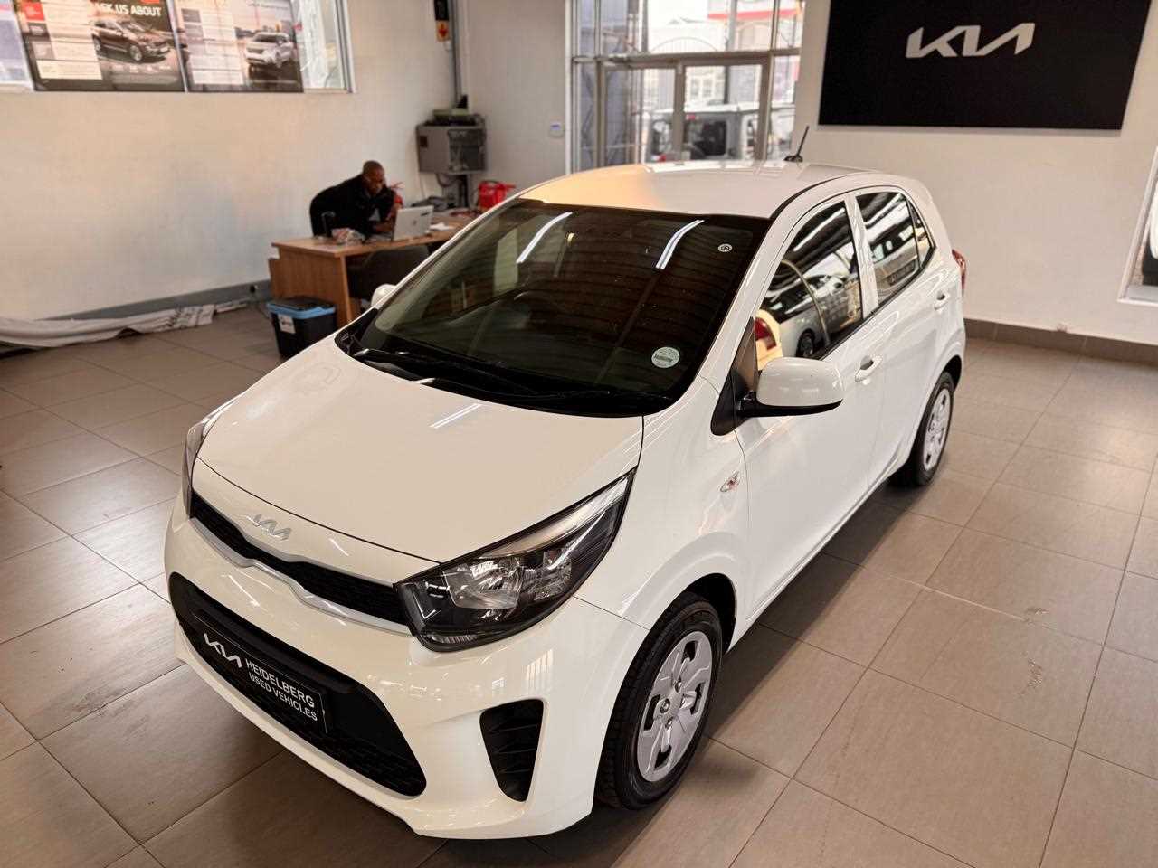 KIA PICANTO 1.0 STREET for Sale in South Africa