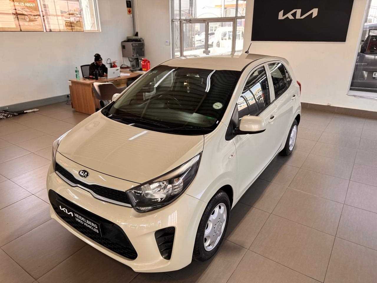 KIA PICANTO 1.0 STREET for Sale in South Africa