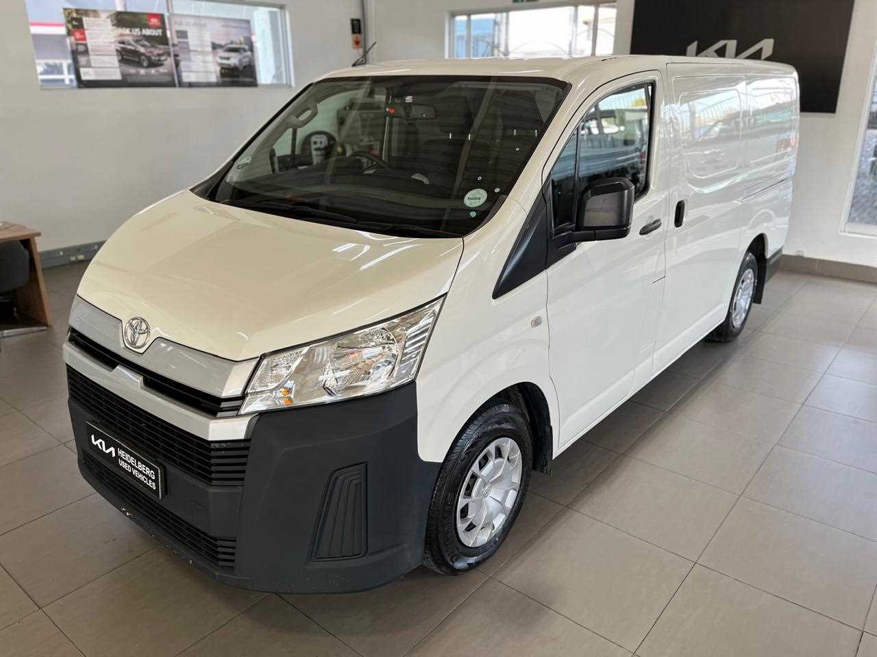 Toyota QUANTUM 2.8 LWB F/C P/V for Sale in South Africa