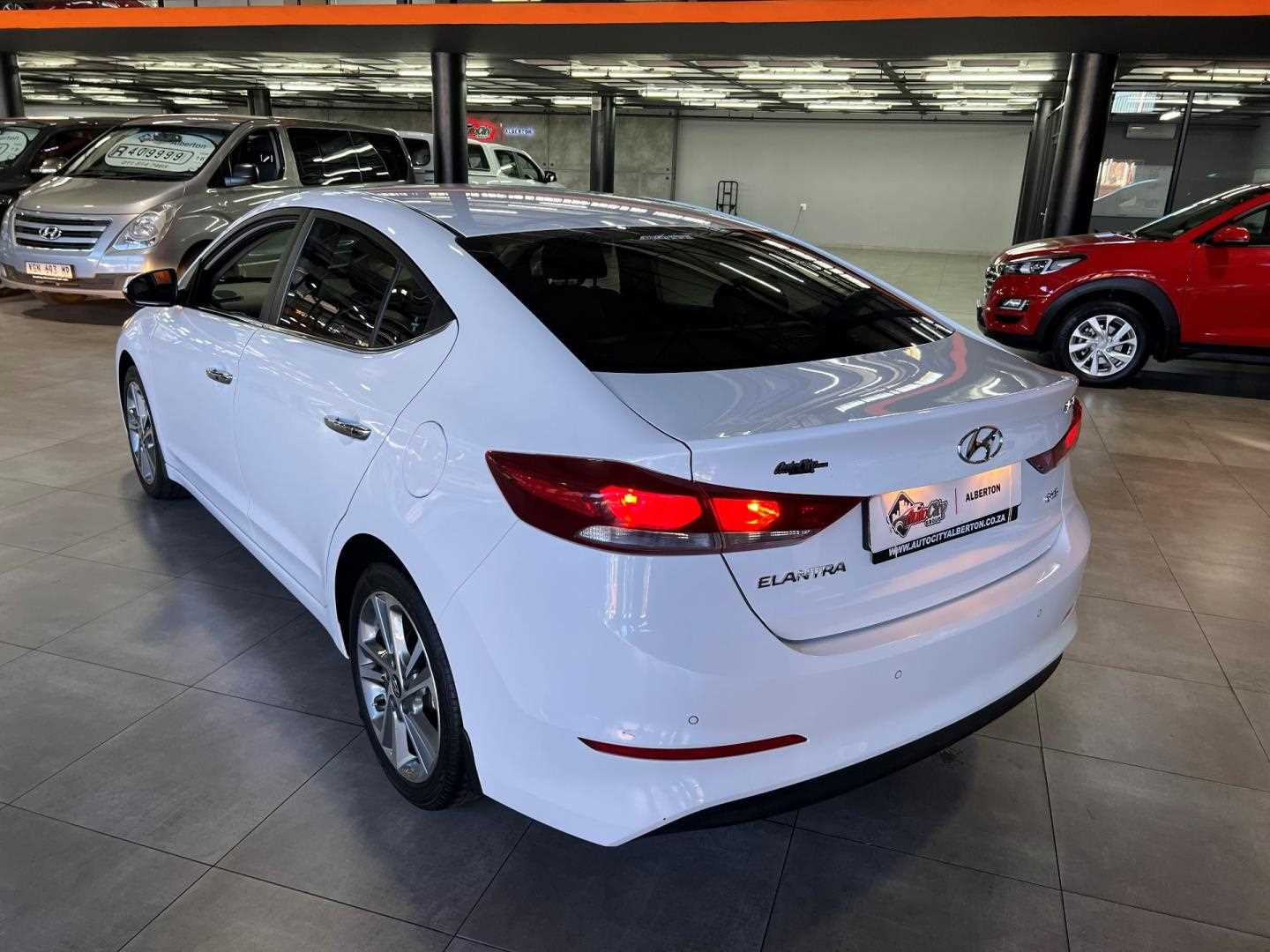 Used Hyundai Elantra for sale in Gauteng