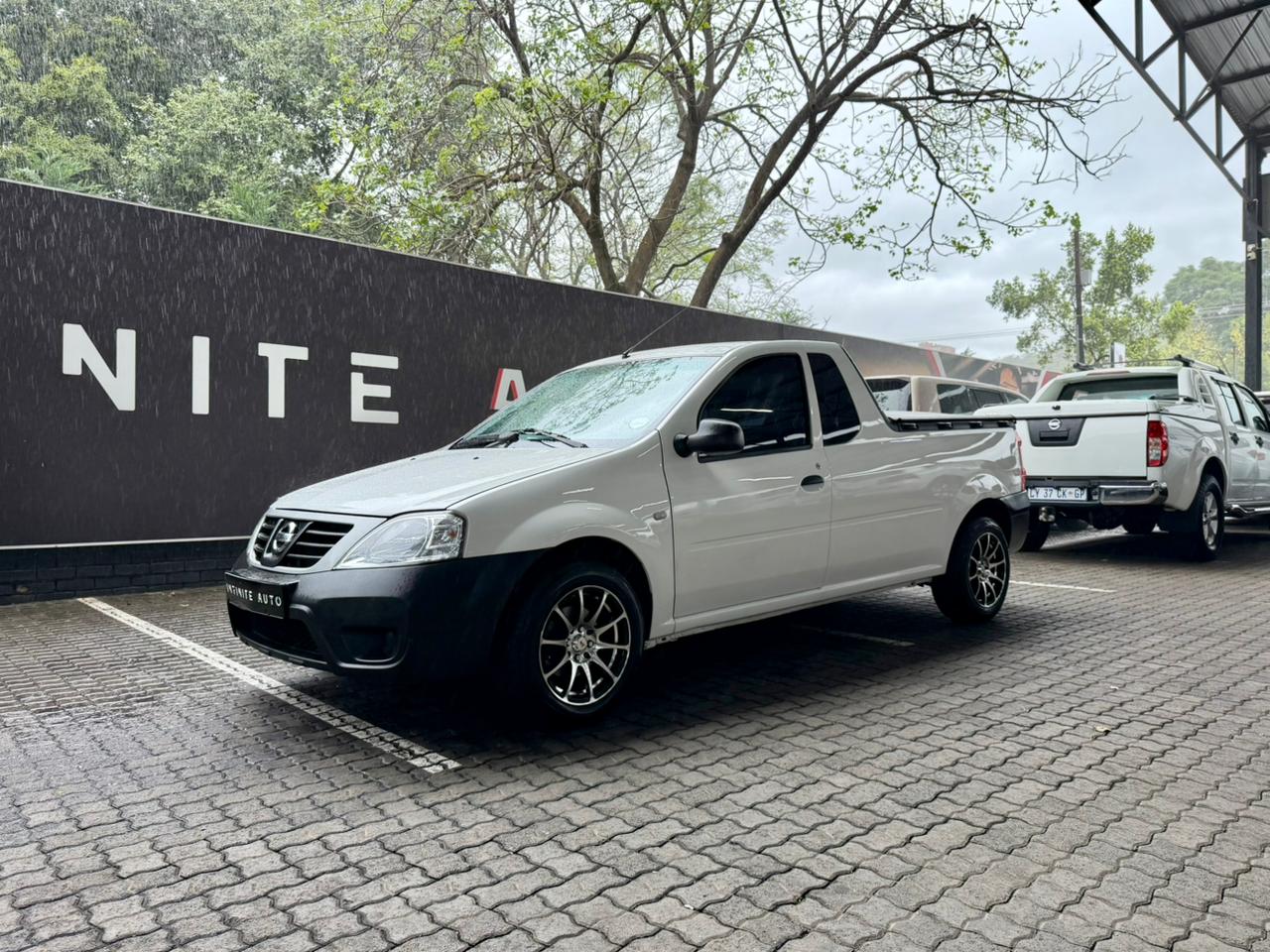 Np200 With Rims 2021 Nissan NP 200 NP200 1.6 8V Q2FyTGlzdGluZzo3MDQyMzU R189900 | Avo Auto