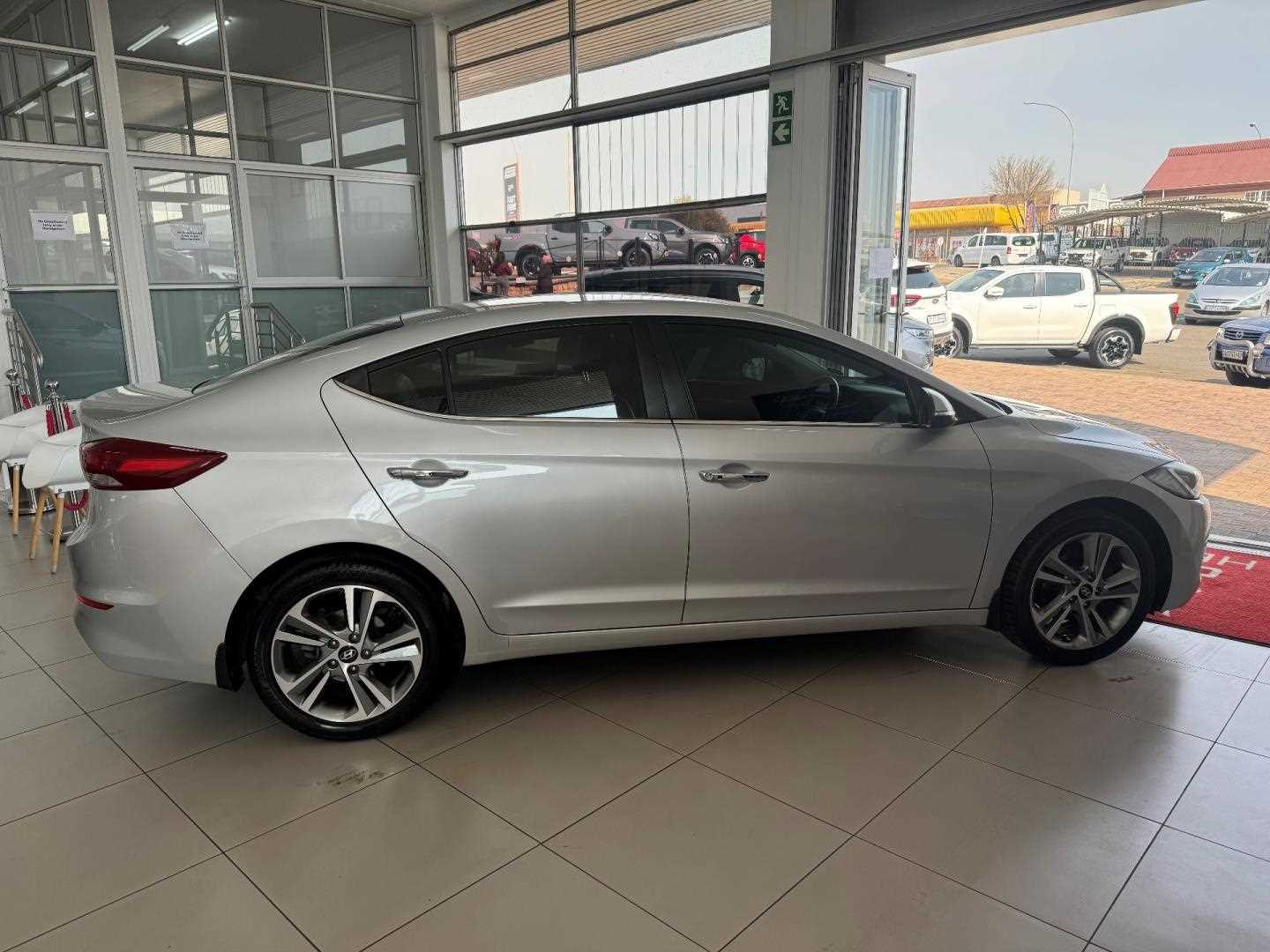 Used Hyundai Elantra for sale in Gauteng