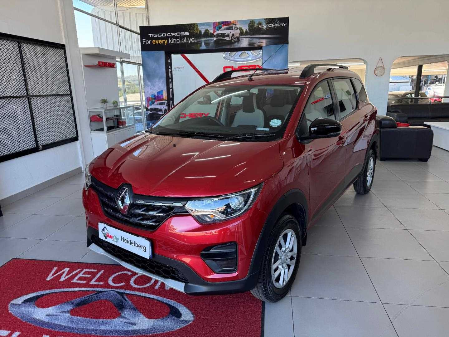 Renault TRIBER 1.0 DYNAMIQUE / ZEN for Sale in South Africa