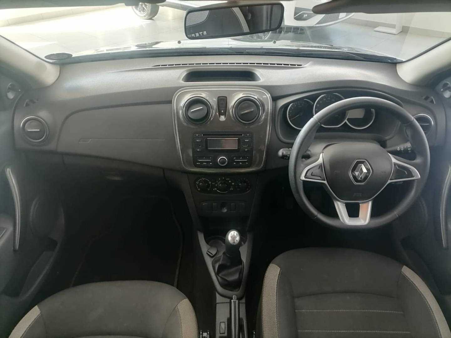 Used Renault Sandero for sale in Gauteng