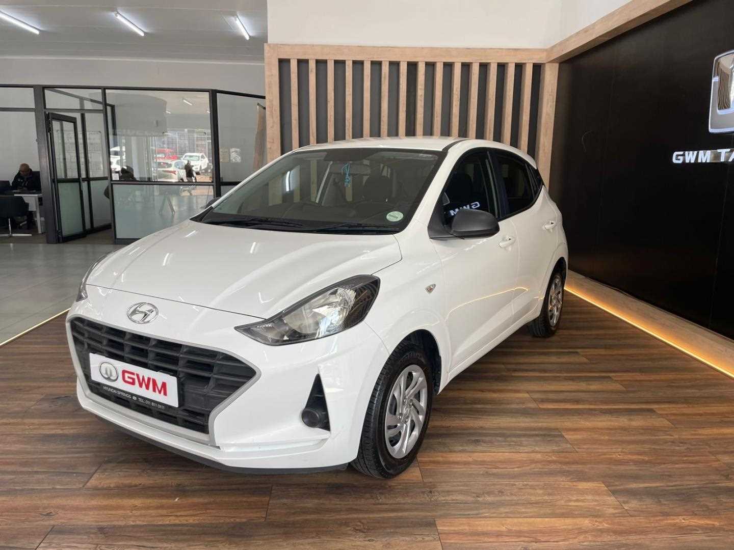 Hyundai GRAND i10 1.0 MOTION/PREMIUM for Sale in South Africa