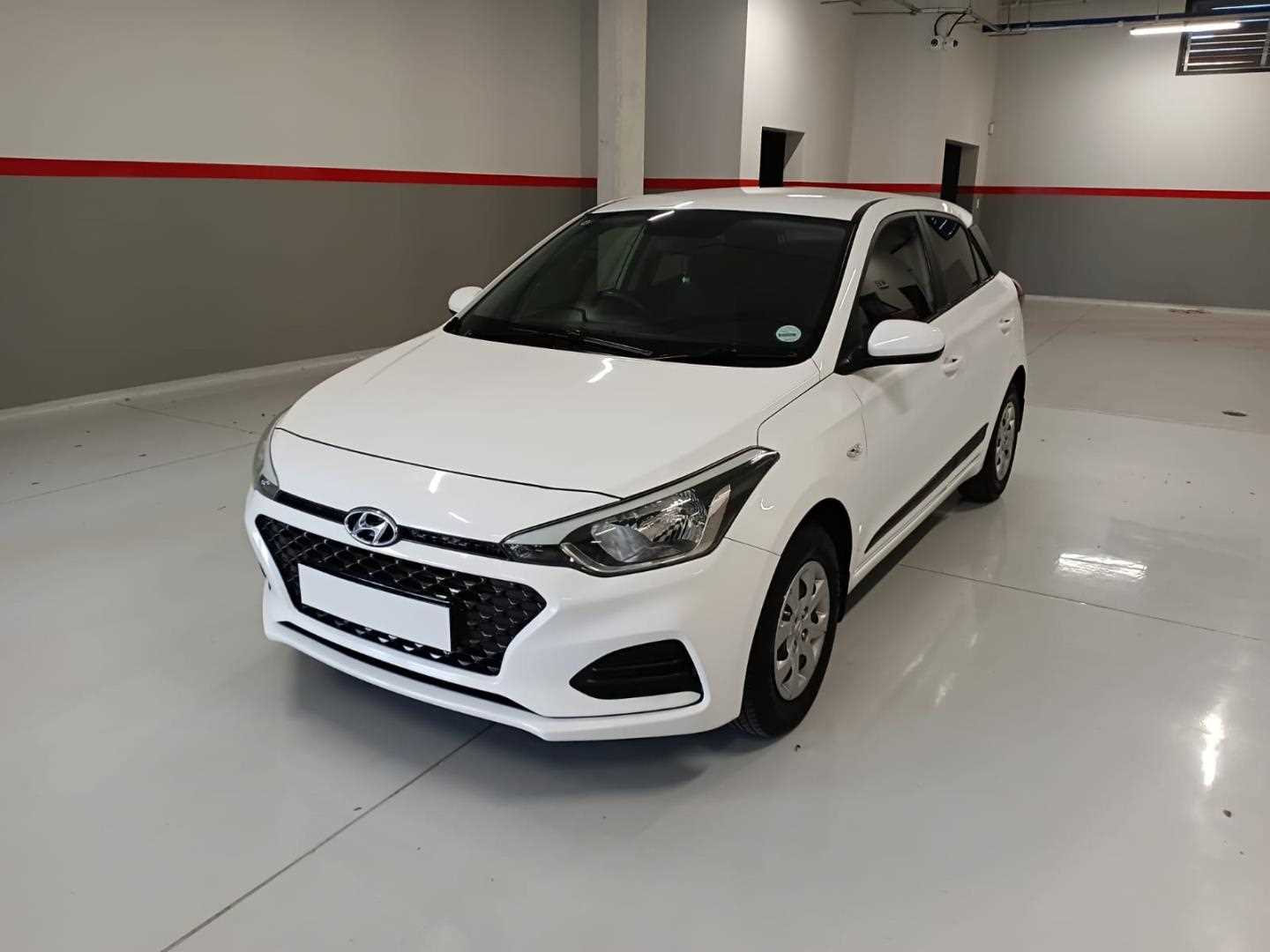 Hyundai 1.2 MOTION MANUAL MY18 for Sale in South Africa