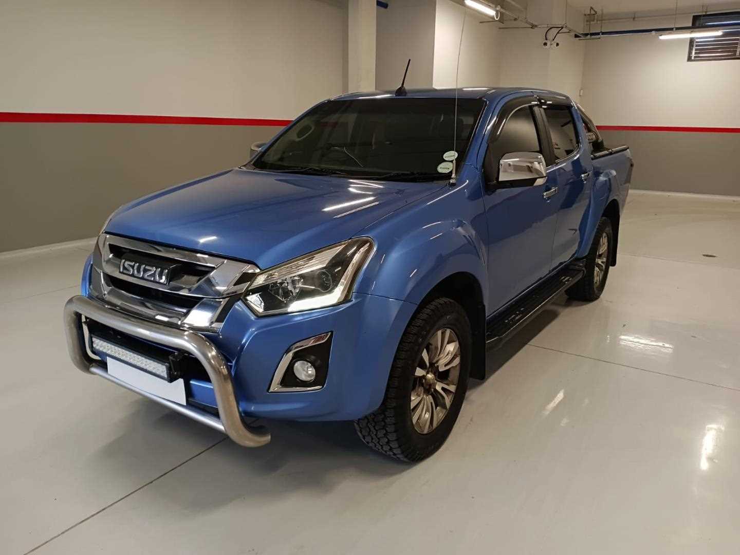 ISUZU KB 300 D-TEQ LX P/U D/C for Sale in South Africa